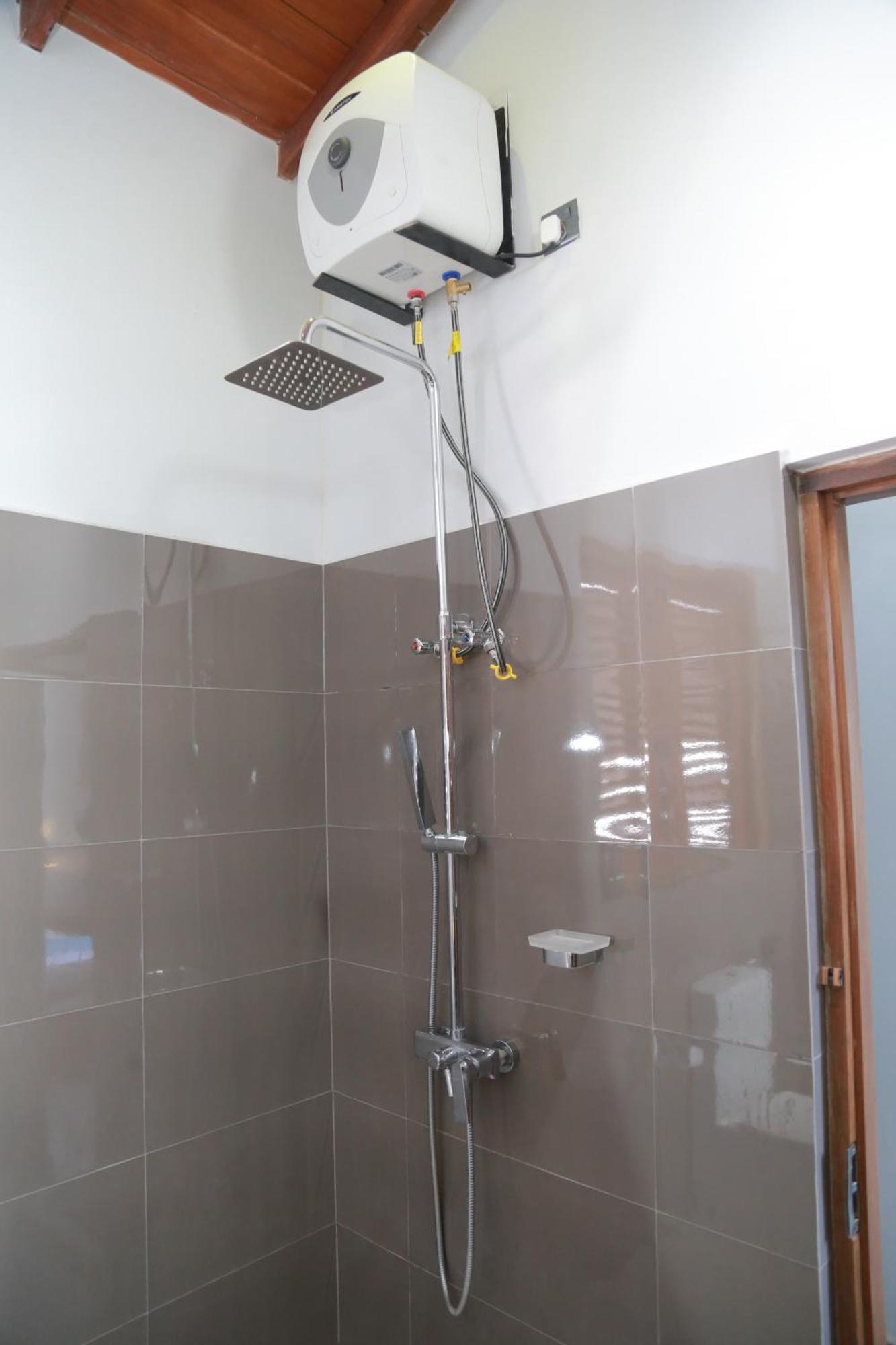 Golden Shower Inn 캔디 외부 사진