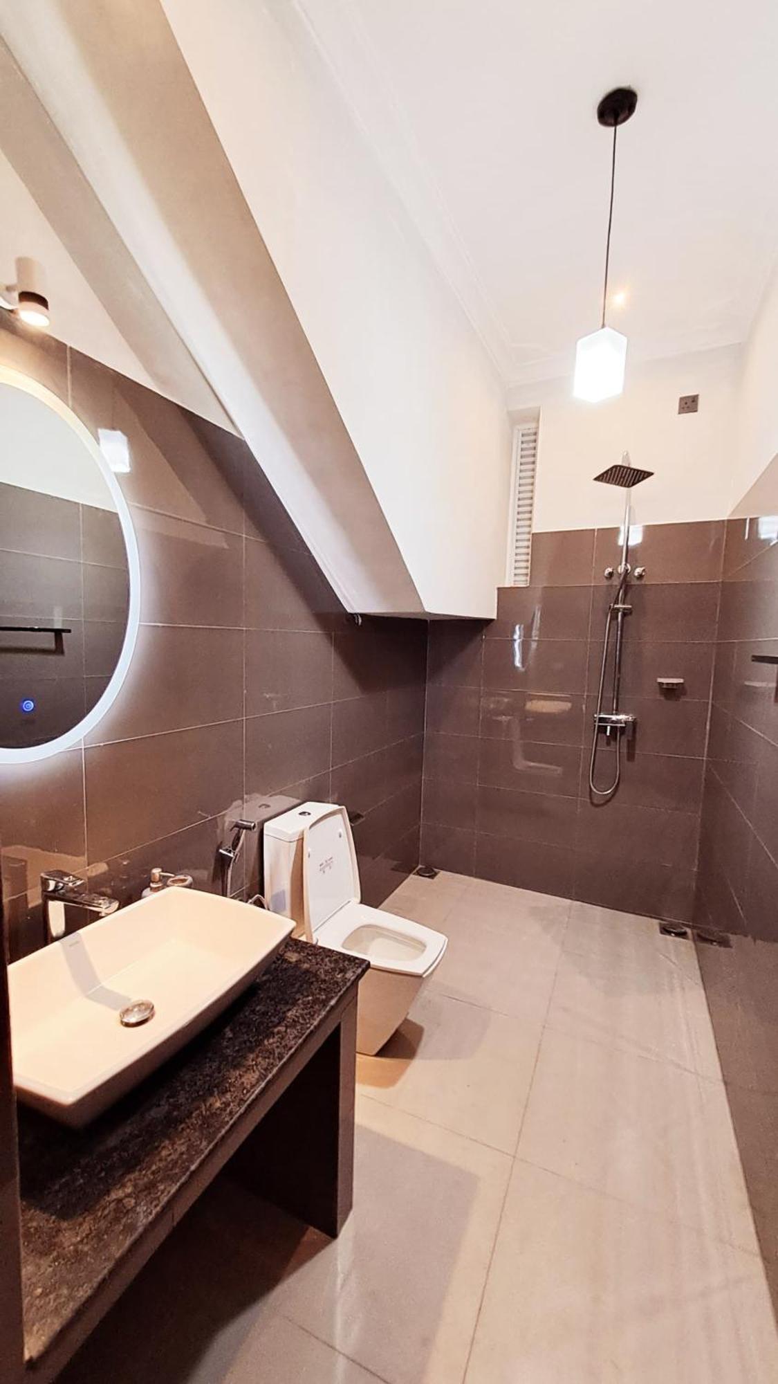 Golden Shower Inn 캔디 외부 사진